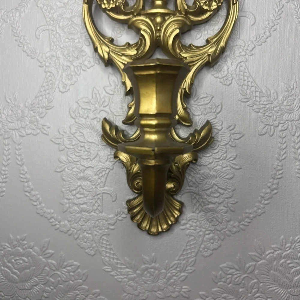 Vintage Dart Industries 4036 Gold Floral Plastic Resin Wall Sconce